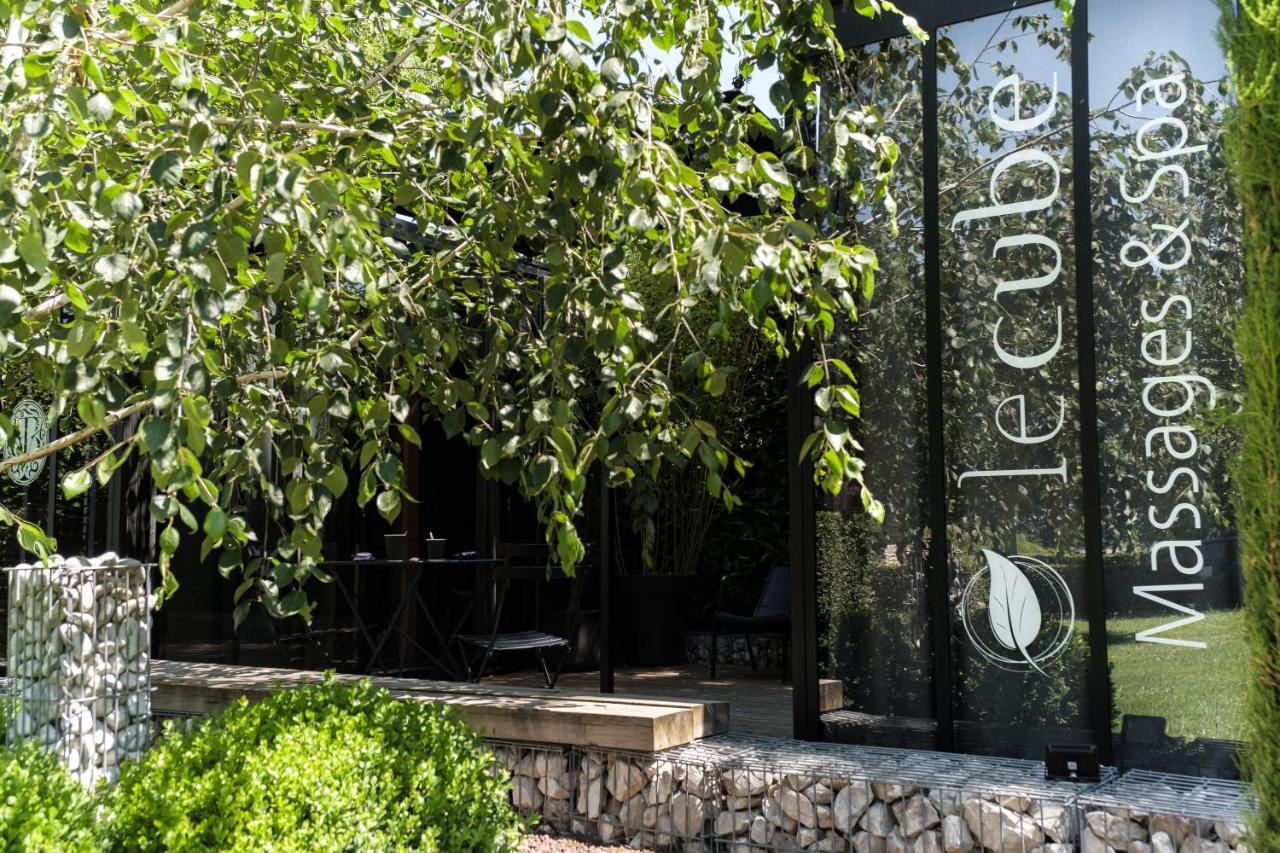 Le Studio Des Pres Verts Suite Design Avec Jacuzzi Privatif Jouey Exterior photo
